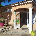 Mobil 6 Personnes Avec Terrasse - Api-1-52-1069 Camping