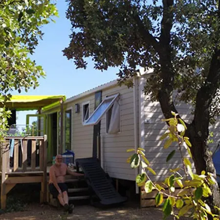 Mobil 6 Personnes Avec Terrasse - Api-1-52-1069 Kemp